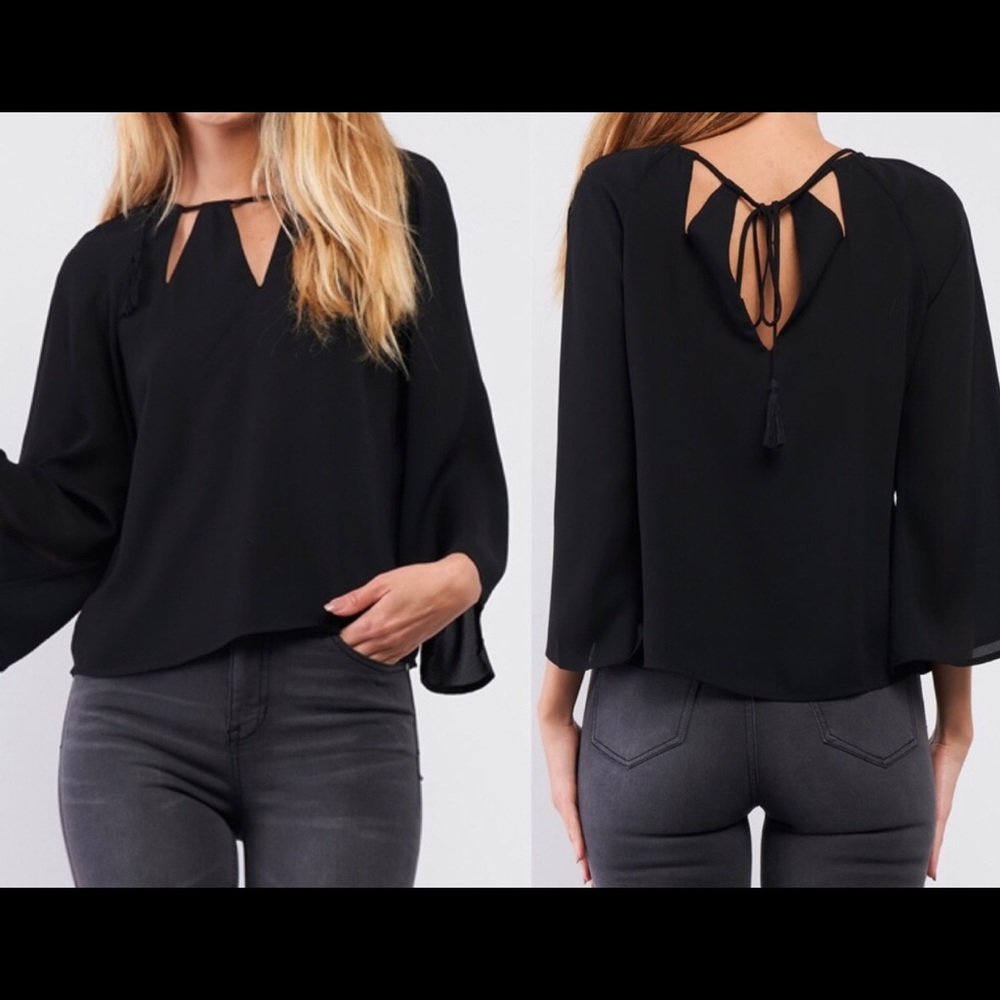 Unique & beautiful black blouse - Picture 2 of 2